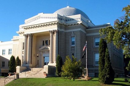 Lake Courthouse